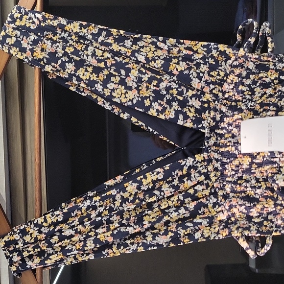 NWT, "LONGLEN Black Floral Multi Maxi/midi Dress By "Forever 21" ✨️ - Picture 13 of 15